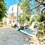 Porec, Spadici, Brand New *
